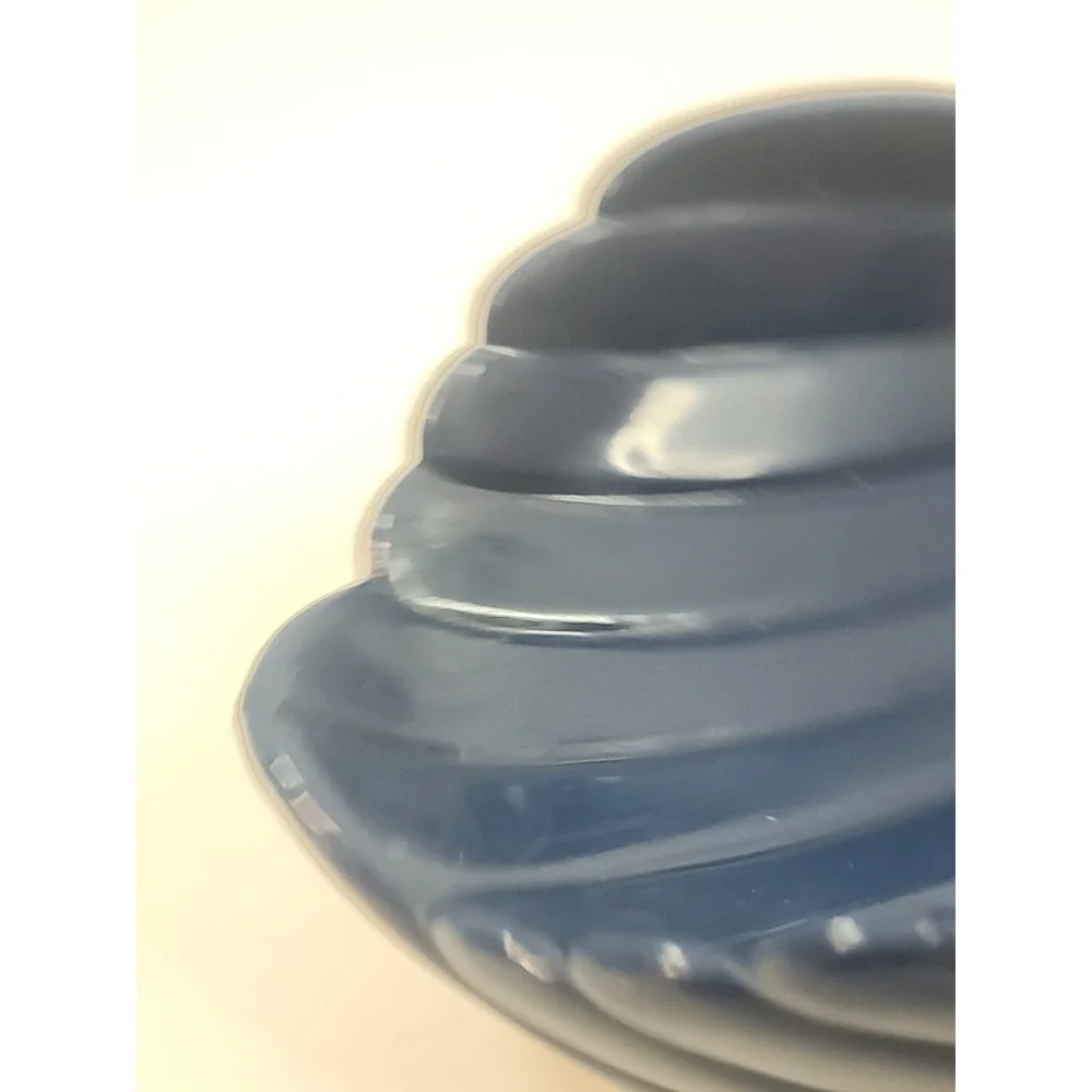 Vintage '94 Retro Acrylic Cobalt Blue Swan Shaped Soap Dish 5.5